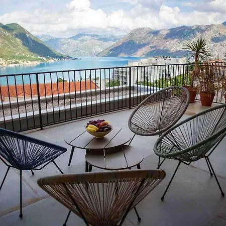 Design Flat With Impressive Boka Bay View Apartment Kotor Exterior photo